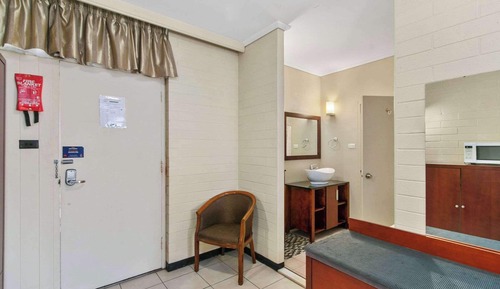 Habitación estándar, 1 cama de matrimonio grande, no fumadores, planta baja