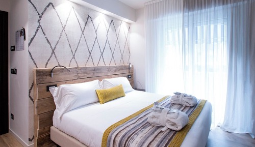 Habitación superior con 1 cama doble o 2 individuales