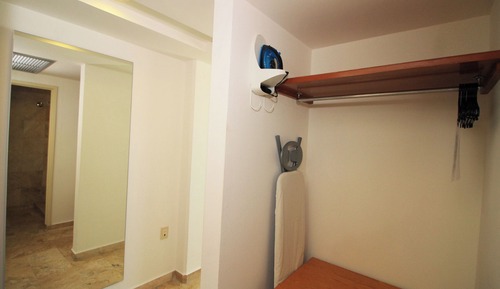 Habitación estándar, 2 camas dobles, vistas al mar