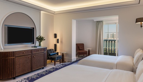 Family 2 Bedroom Suite, Sea View, Balcony, 1 King, 2 Queens Sofa bed, Breakfast, Club Lounge access