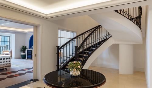 Penthouse,1 King, 2 Queens Balcony, Dubai Airport Transfers, Club Lounge Access, Happy Hour