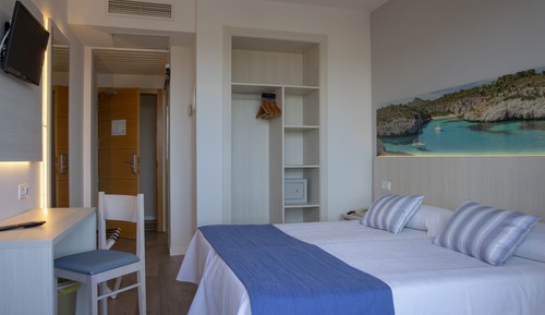 Habitación básica doble, balcón (2 Adults)