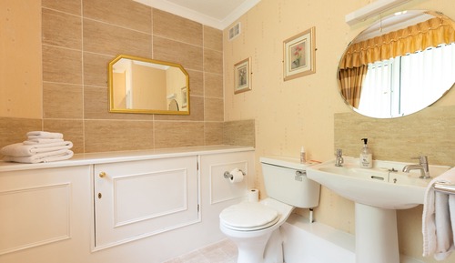 Habitación doble, baño privado