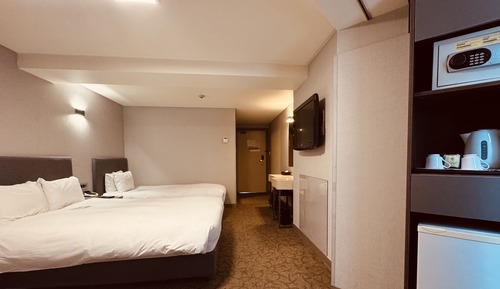 Superior Twin (No Parking, additional fee occurs if number of people booked & staying are different)