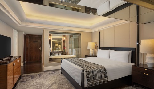 Habitación Deluxe (Deluxe King Bundaran HI View)
