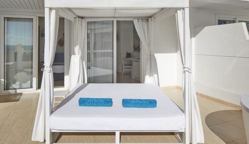 Deluxe Hydro Double Front Sea View