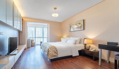 Habitación básica con 2 camas individuales