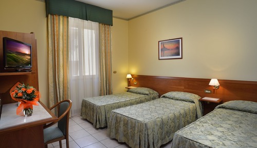 Habitación triple clásica