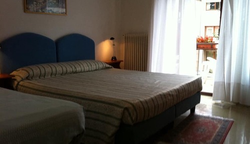 Habitación familiar, balcón