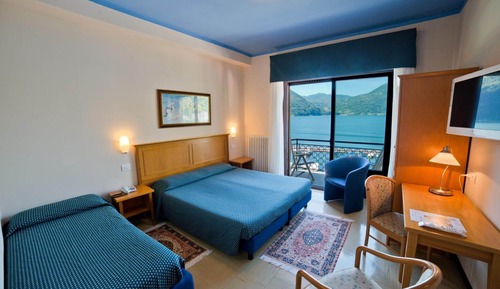 Habitación triple superior, balcón, vistas al lago