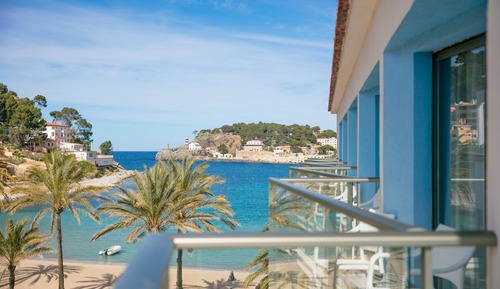 Habitación Confort doble, balcón, vistas parciales al mar