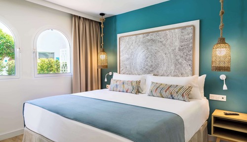 Habitación familiar Deluxe con Jardín