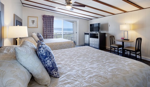 Habitación, 2 camas dobles, balcón, vistas al mar