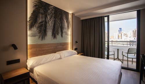 Habitación doble, terraza, vistas a la ciudad