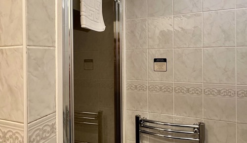 Habitación doble, baño privado, planta baja (Room 2)