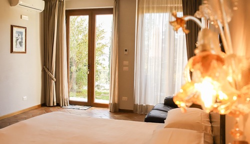 Suite, bañera de hidromasaje (Lavander Spa)