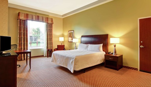 1 King Standard w/ bathtub