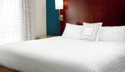 Estudio, 1 cama de matrimonio grande con sofá cama (Mobility/Hearing Accessible, Tub)