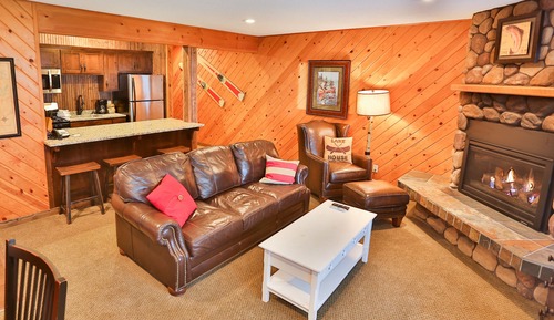 Habitación estándar, varias camas, vistas al lago (3 Bedroom Grand View Cabin)