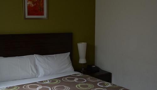 Hab. hotel moderna
