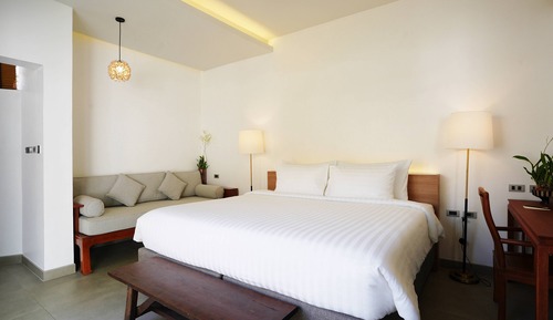 Deluxe Suite with Private Pool