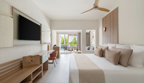 Preferred Club Junior Suite Pool Terrace Double