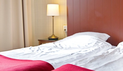 Habitación estándar con 1 cama doble o 2 individuales