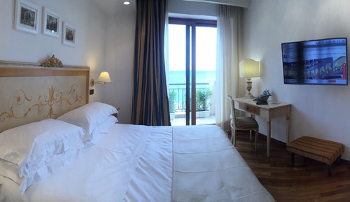 Suite junior, vistas al mar