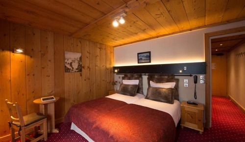 Habitación triple superior (Un grand lit et un petit lit)