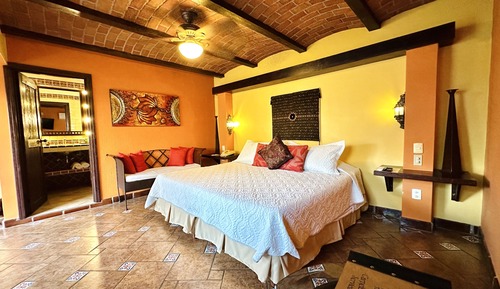 Habitación junior, 1 cama de matrimonio grande, frigorífico