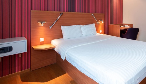 Habitación, 1 cama de matrimonio, accesible para personas con discapacidad