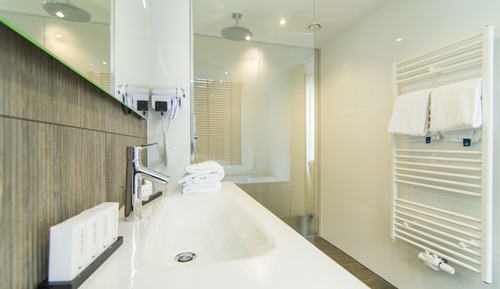 Habitación Confort, 2 camas individuales, bañera de hidromasaje