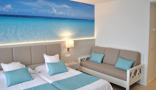 Superior Studio (2 Adults + 1 Child)
