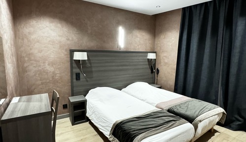 Habitación con 2 camas individuales