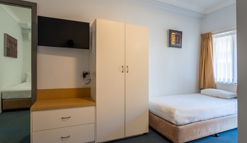Estudio familiar (Ground Floor)