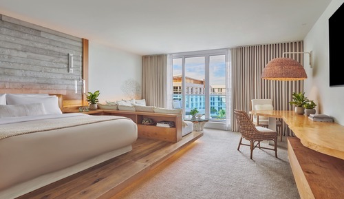 Suite junior, 1 cama de matrimonio grande, balcón, vistas a la ciudad