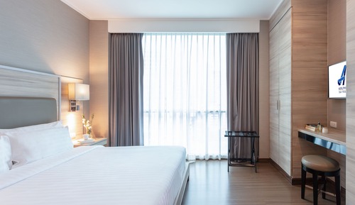One Bedroom Premier