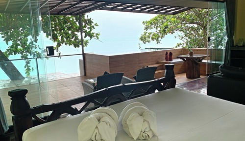 Pool Suite