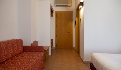 Habitación cuádruple estándar