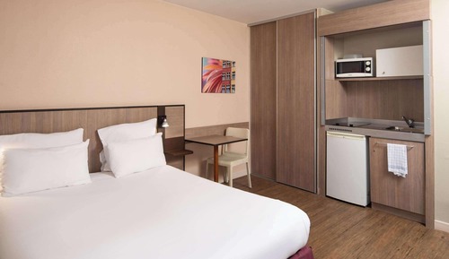 Estudio clásico, 1 cama doble