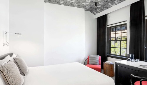 Habitación, 1 cama de matrimonio, bañera (Peppers)