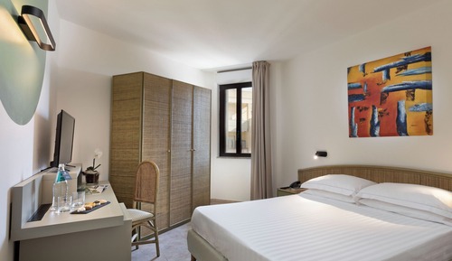 Habitación estándar con 1 cama doble o 2 individuales