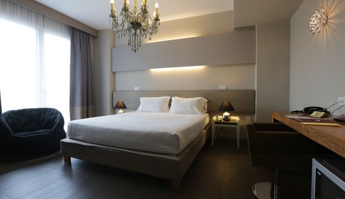 Suite Almond