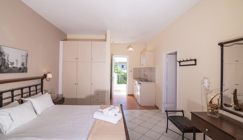 Apartamento, 2 habitaciones, vistas a la piscina