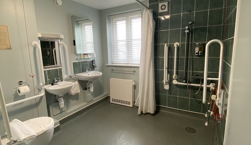 Habitación básica, accesible en silla de ruedas, no fumadores