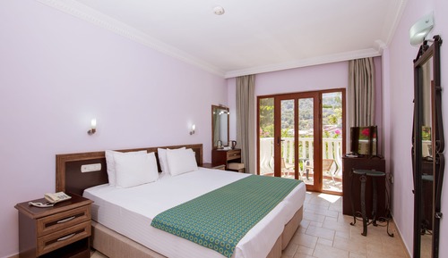 Habitación estándar con 1 cama doble o 2 individuales