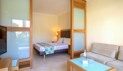 Habitación familiar (XTRA Sol)