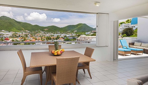 Penthouse Suite, 2 Kings 1 Queen