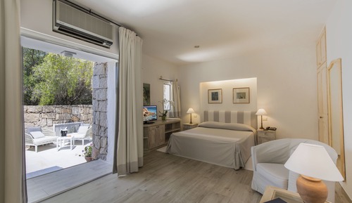 Suite junior, en la zona del jardín
