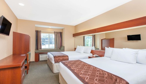 Suite, 2 habitaciones, no fumadores (2 Queen Beds)